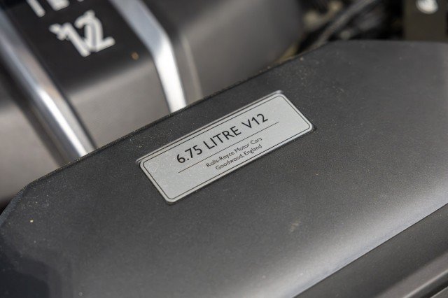 Used 2022 Rolls-Royce Cullinan Black Badge AWD/4WD image 29