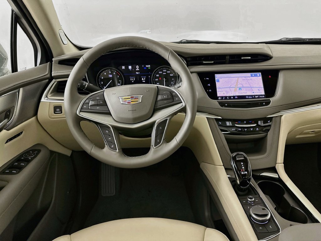 New 2026 Cadillac XT5 Premium Luxury w/ LPO, Floor Liner Package AWD/4WD image 30