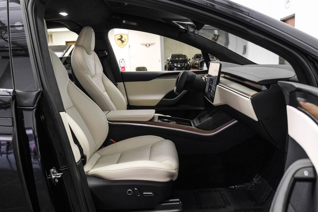 Used 2023 Tesla Model X image 37
