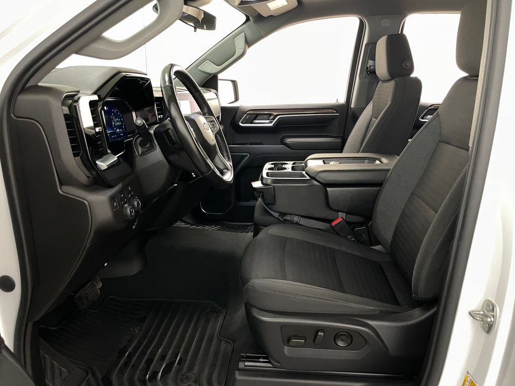 Certified 2022 Chevrolet Silverado 1500 LT AWD/4WD image 7