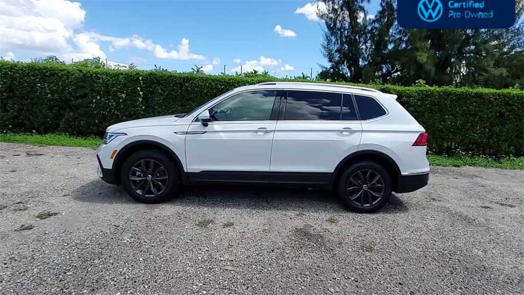 Used 2023 Volkswagen Tiguan SE image 5
