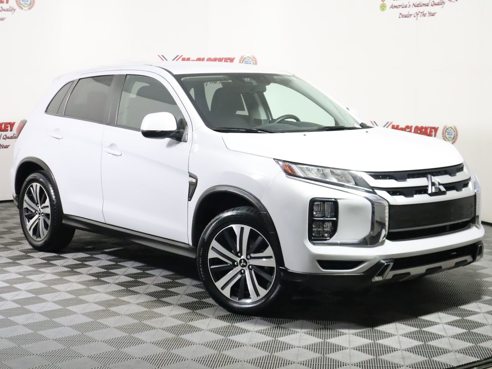 Used 2022 Mitsubishi Outlander Sport LE image 2