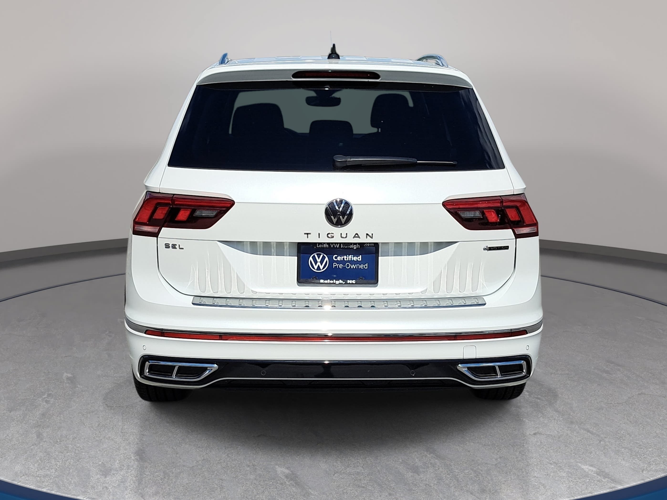 Certified 2023 Volkswagen Tiguan SEL R-Line AWD/4WD image 6