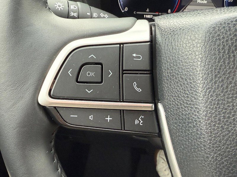 Used 2024 Toyota Grand Highlander AWD image 19