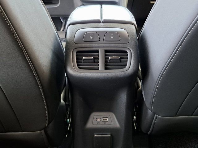 Used 2022 Buick Envision Avenir w/ Technology Package II image 28