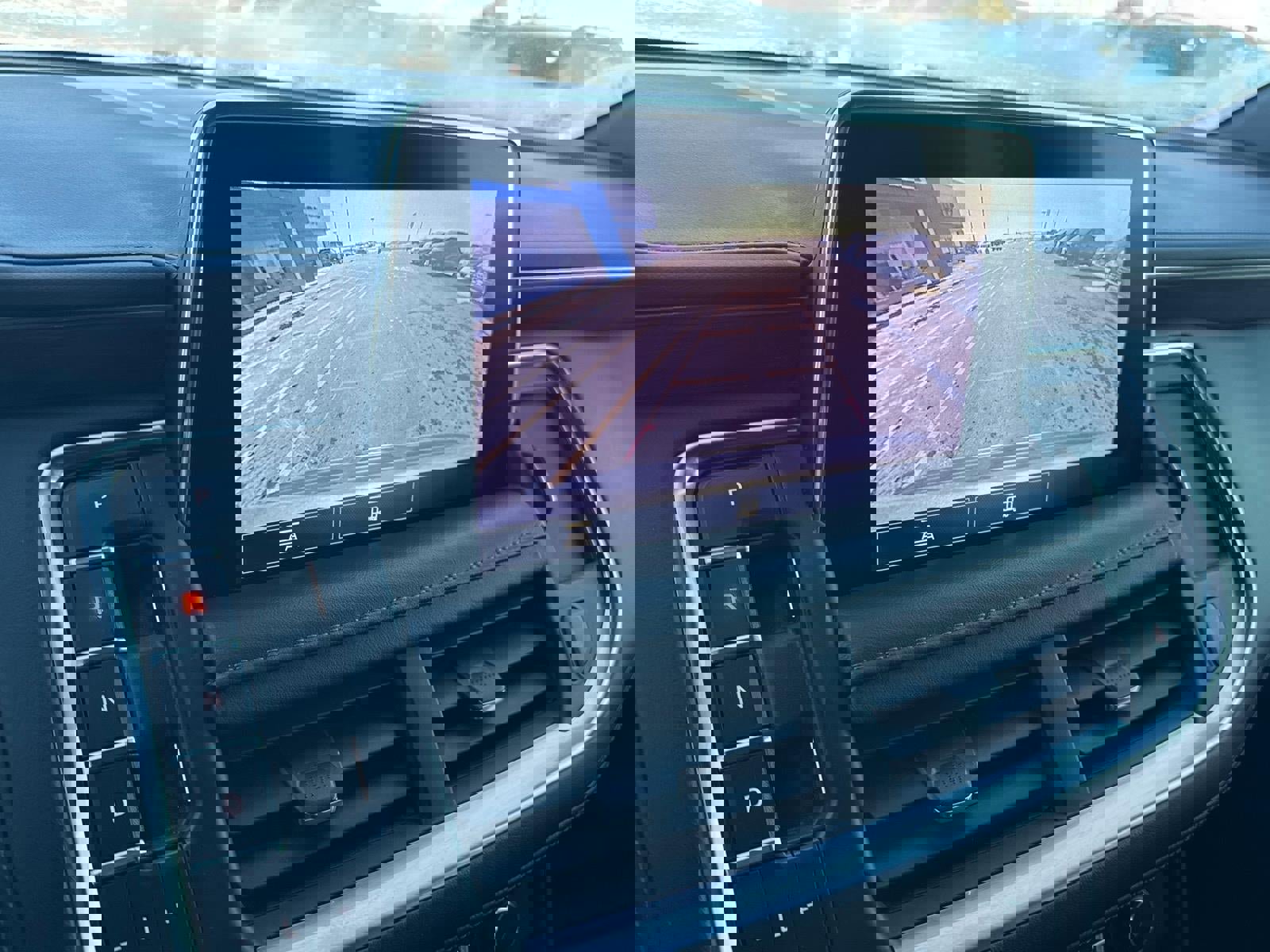 Used 2021 Chevrolet Tahoe LT image 16