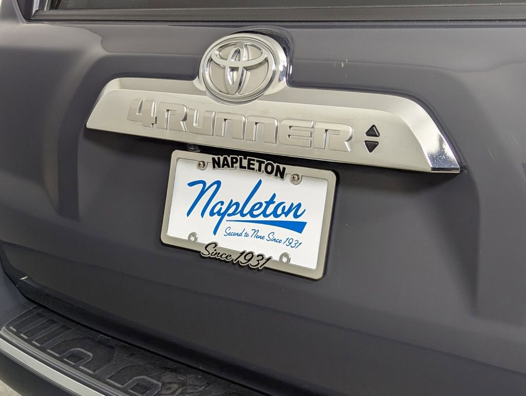 Used 2024 Toyota 4Runner Limited RWD image 9