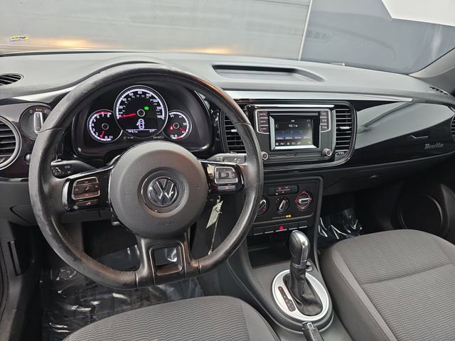 Used 2016 Volkswagen Beetle 1.8T Classic FWD image 20