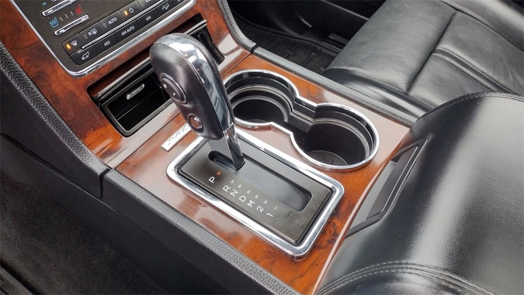 Used 2017 Lincoln Navigator Select image 14