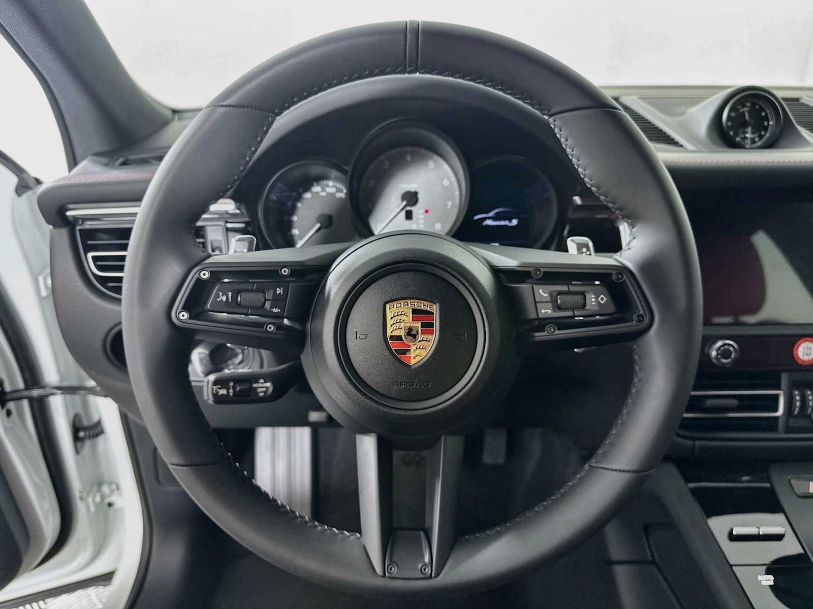 Certified 2025 Porsche Macan S AWD/4WD image 14