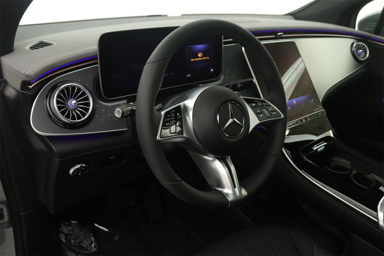 Used 2026 Mercedes-Benz EQE 320 4MATIC SUV image 5
