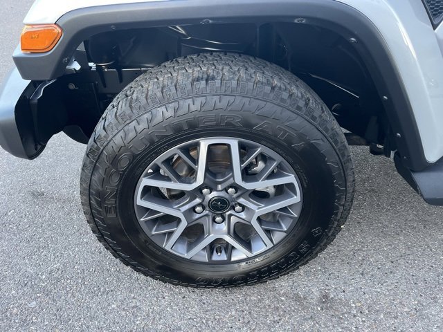 Used 2024 Jeep Wrangler Sahara image 19