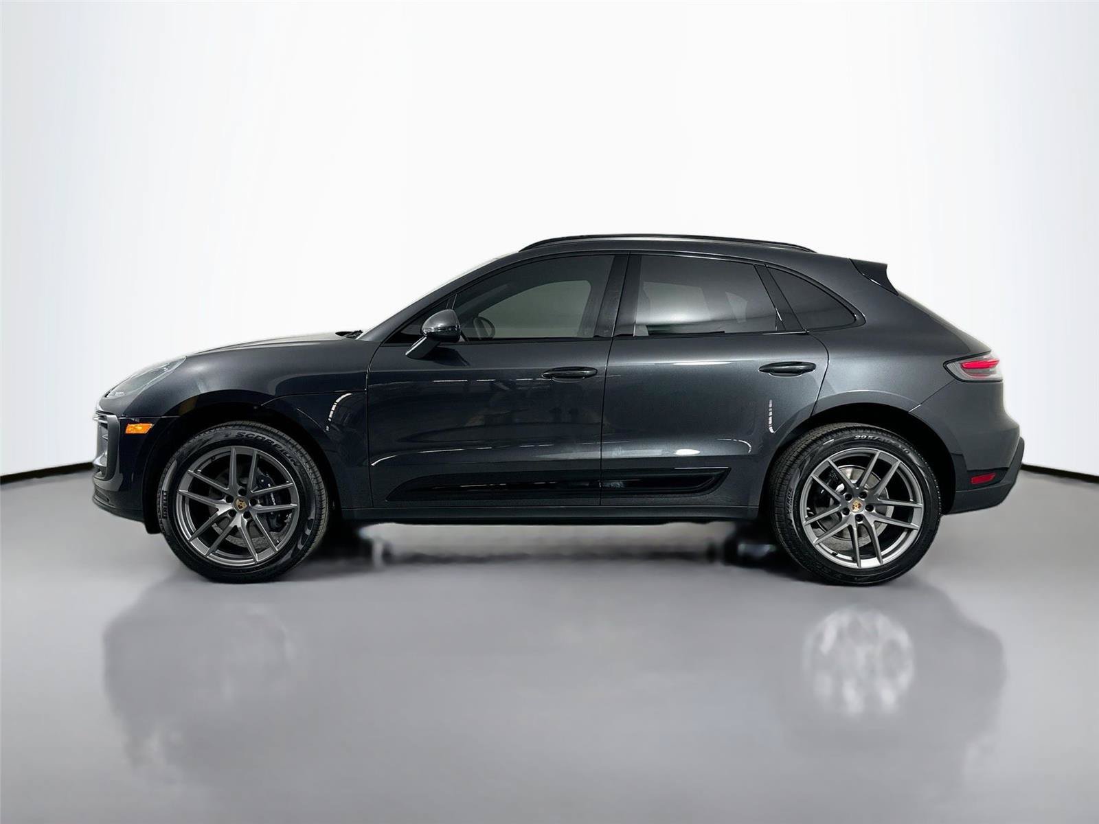 Certified 2026 Porsche Macan Turbo AWD/4WD image 2