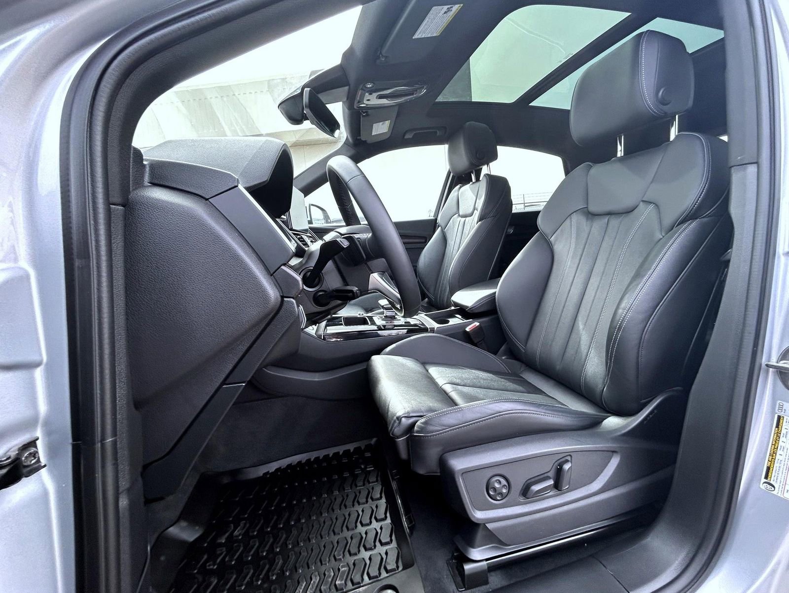 Used 2025 Audi Q5 2.0T Premium image 10