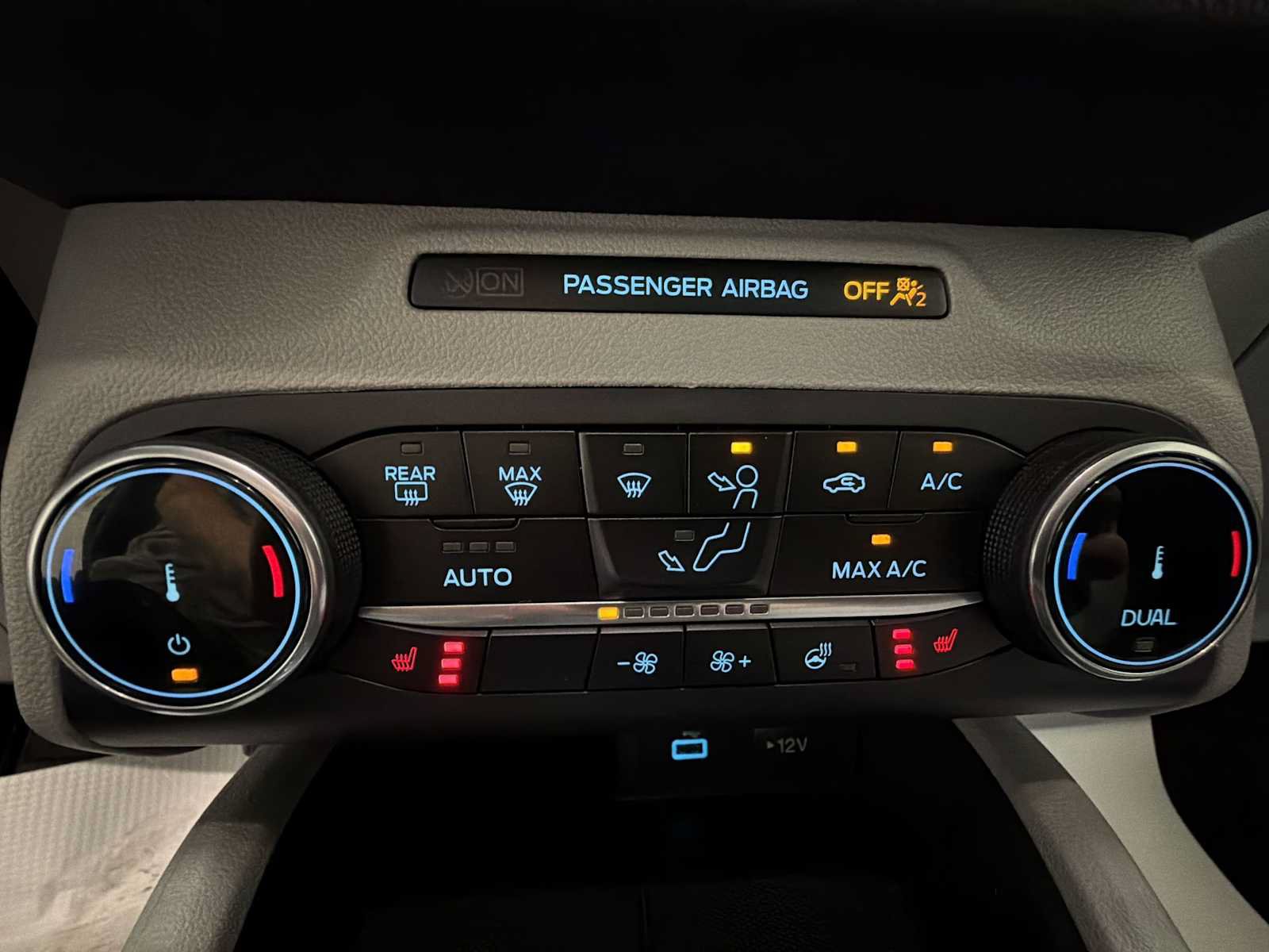 Used 2023 Ford Escape Active AWD/4WD image 16