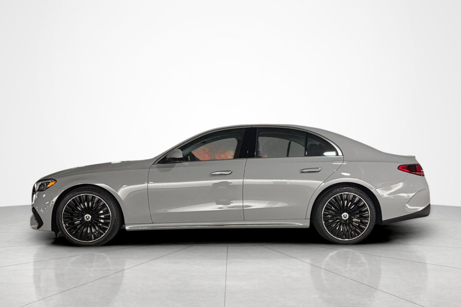 New 2027 Mercedes-Benz E 450 4MATIC Sedan image 2
