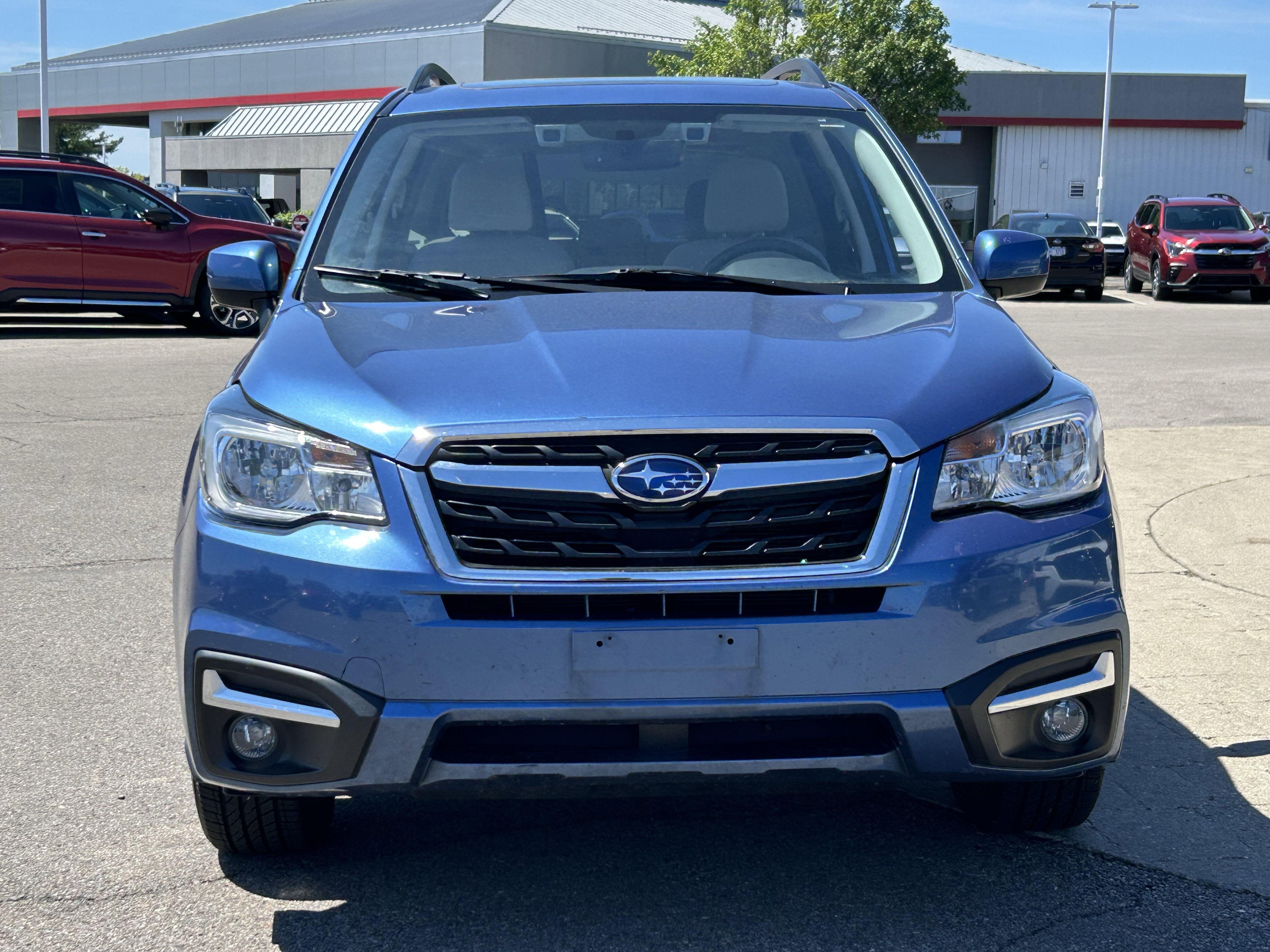 Used 2017 Subaru Forester 2.5i Premium AWD/4WD image 2