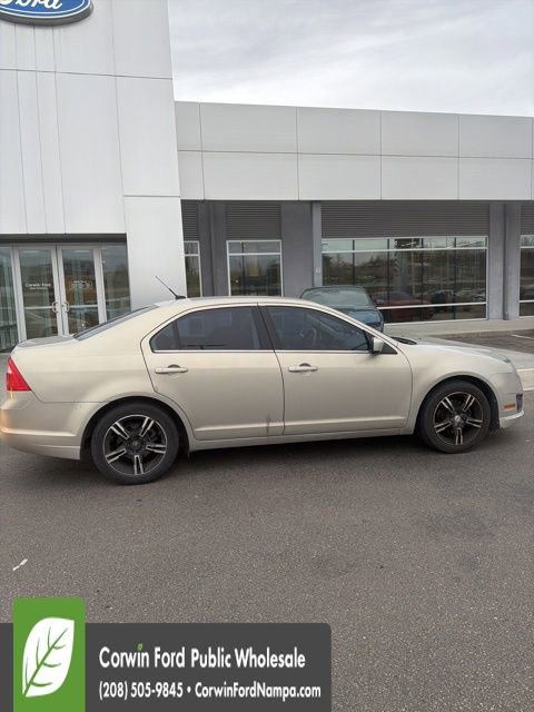 Used 2010 Ford Fusion SE image 3