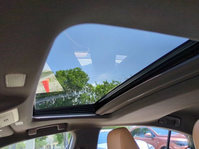 Used 2019 Lexus ES 300h w/ Premium Package FWD image 19