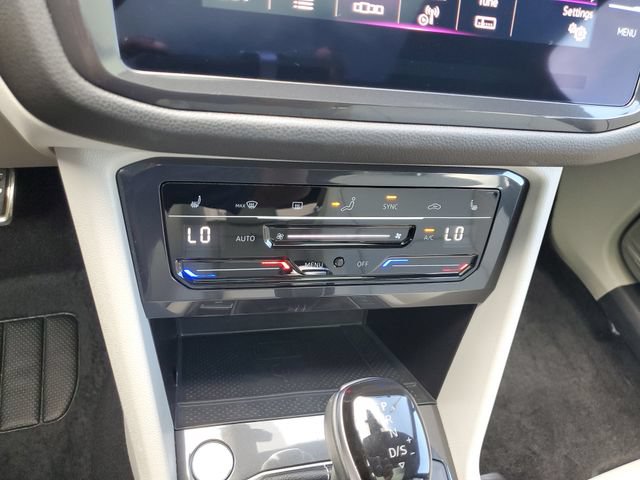 Certified 2024 Volkswagen Tiguan SE R-Line FWD image 28
