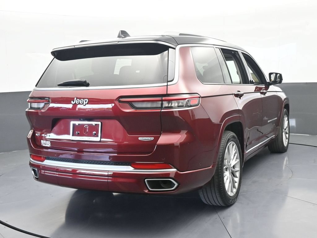 Used 2023 Jeep Grand Cherokee L Summit w/ Luxury Tech Group V AWD/4WD image 5