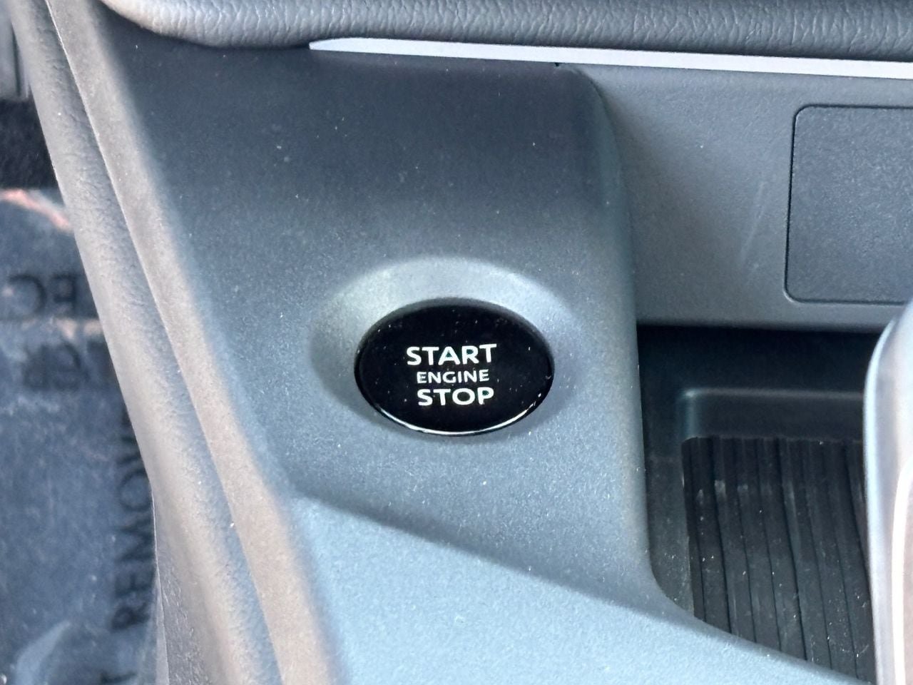 New 2026 Nissan Sentra SR w/ SR Premium Package FWD image 23