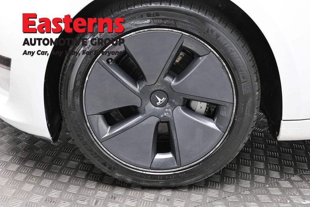 Used 2020 Tesla Model 3 Standard Range Plus RWD image 29