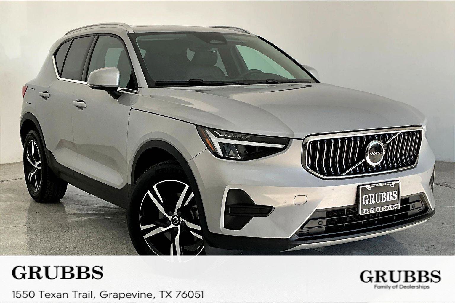 Certified 2025 Volvo XC40 B5 Core