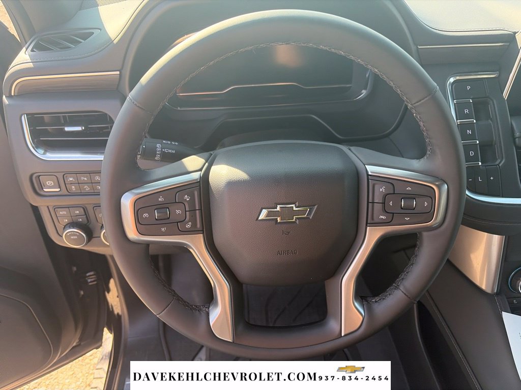 Used 2024 Chevrolet Suburban Z71 w/ Luxury Package AWD/4WD image 12