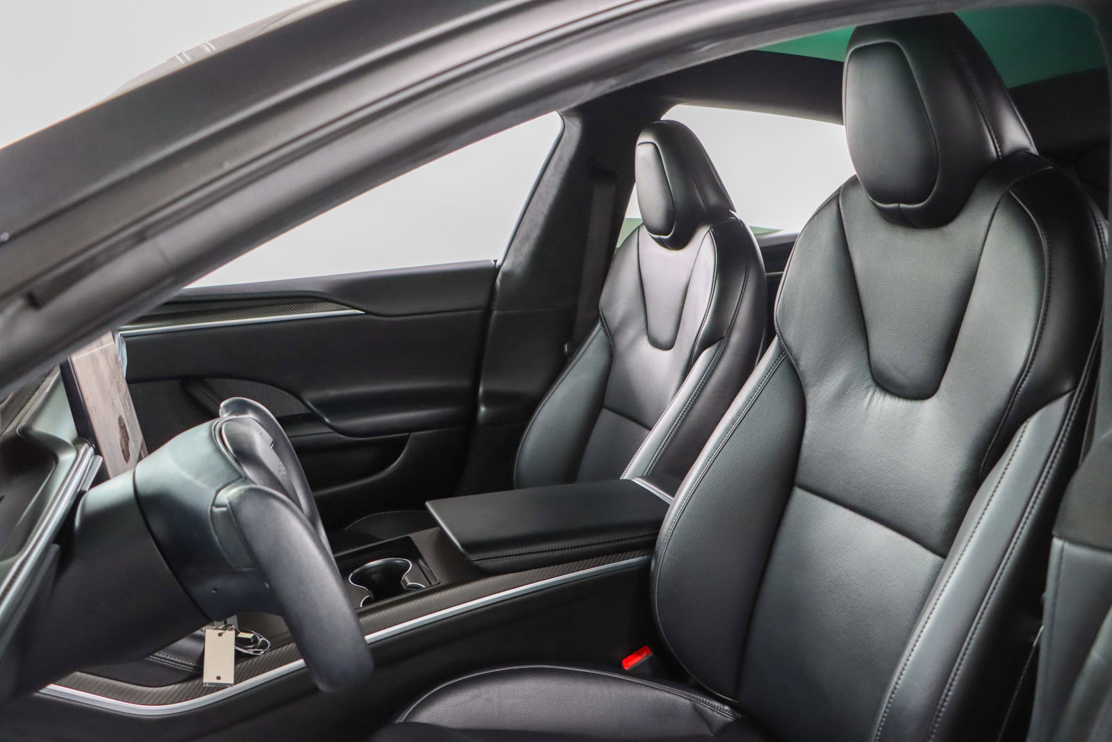 Used 2022 Tesla Model S Plaid image 22