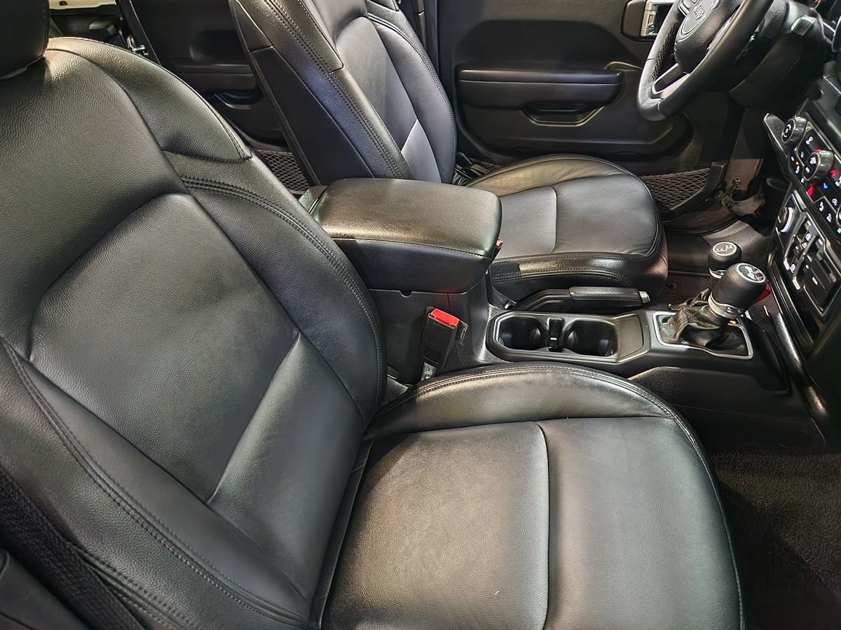Used 2021 Jeep Wrangler Unlimited Sport AWD/4WD image 31