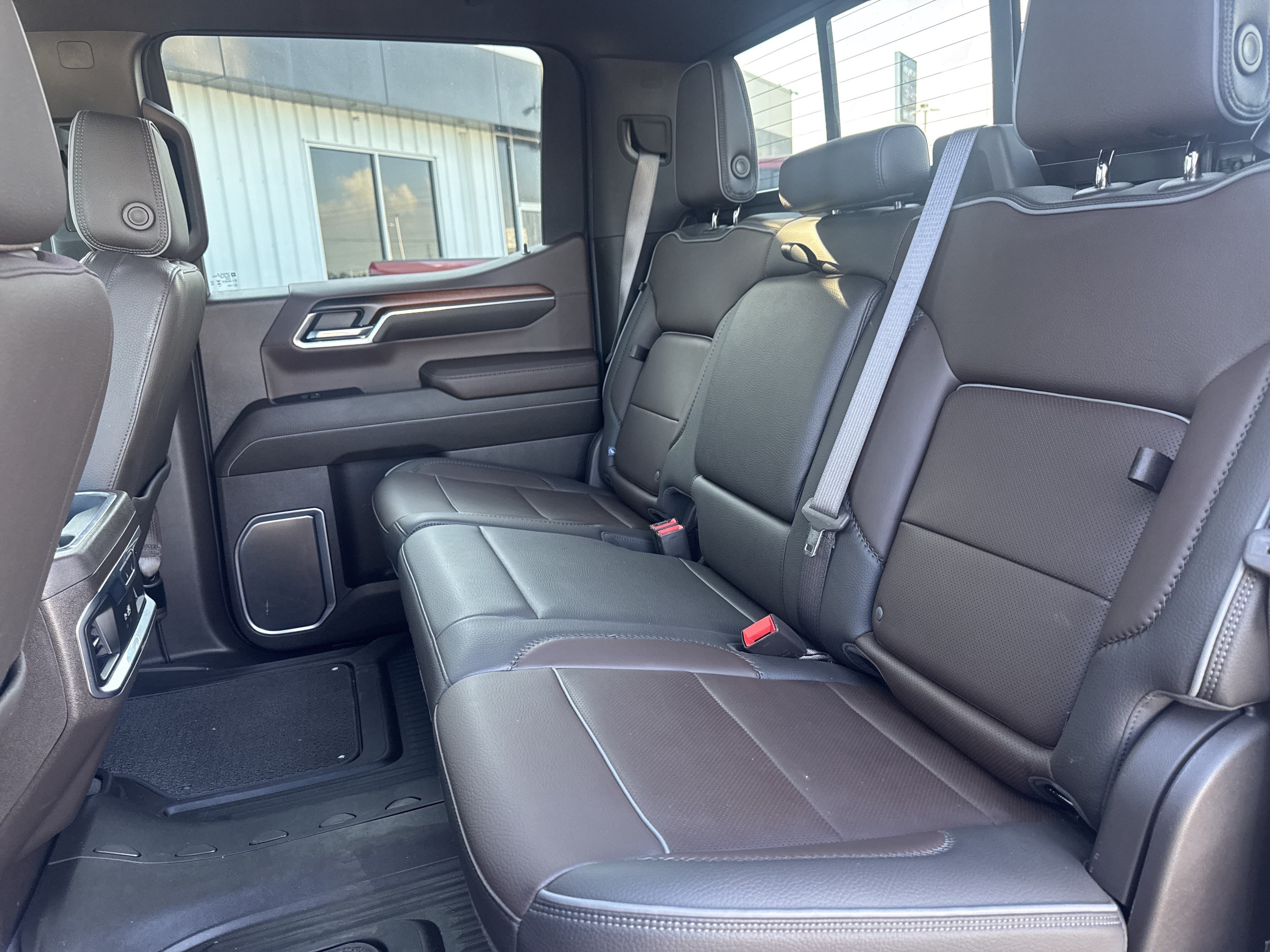 Used 2024 GMC Sierra 1500 Denali w/ Denali Reserve Package AWD/4WD image 10
