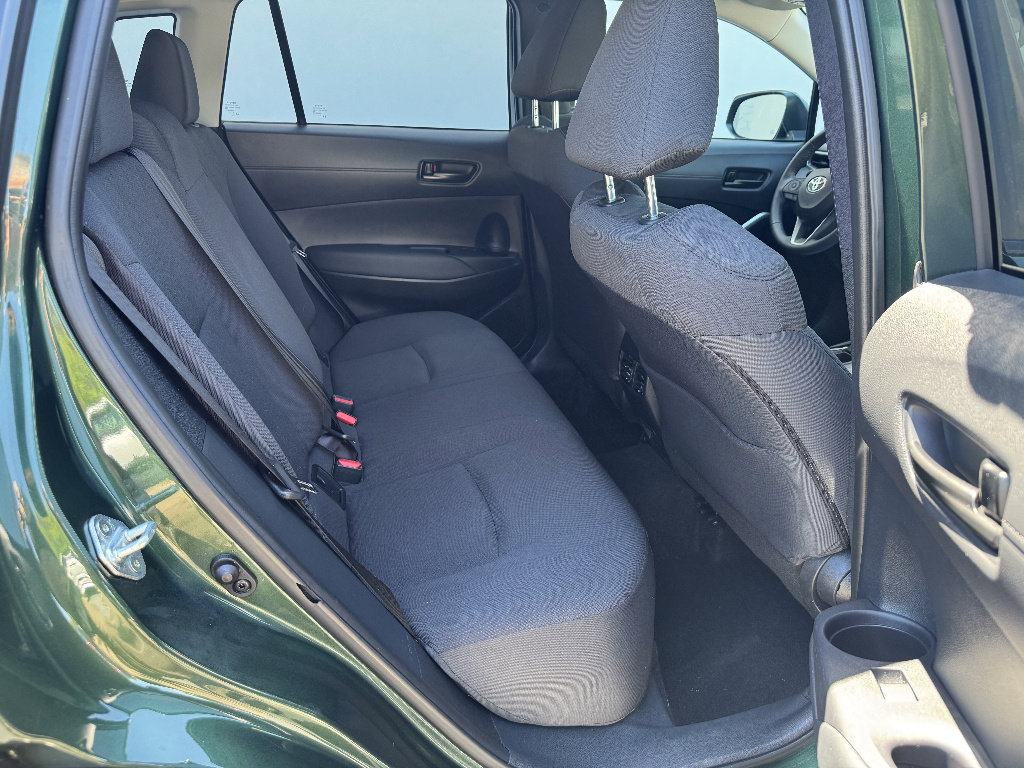 Certified 2024 Toyota Corolla Cross LE w/ Moonroof Package AWD/4WD image 11