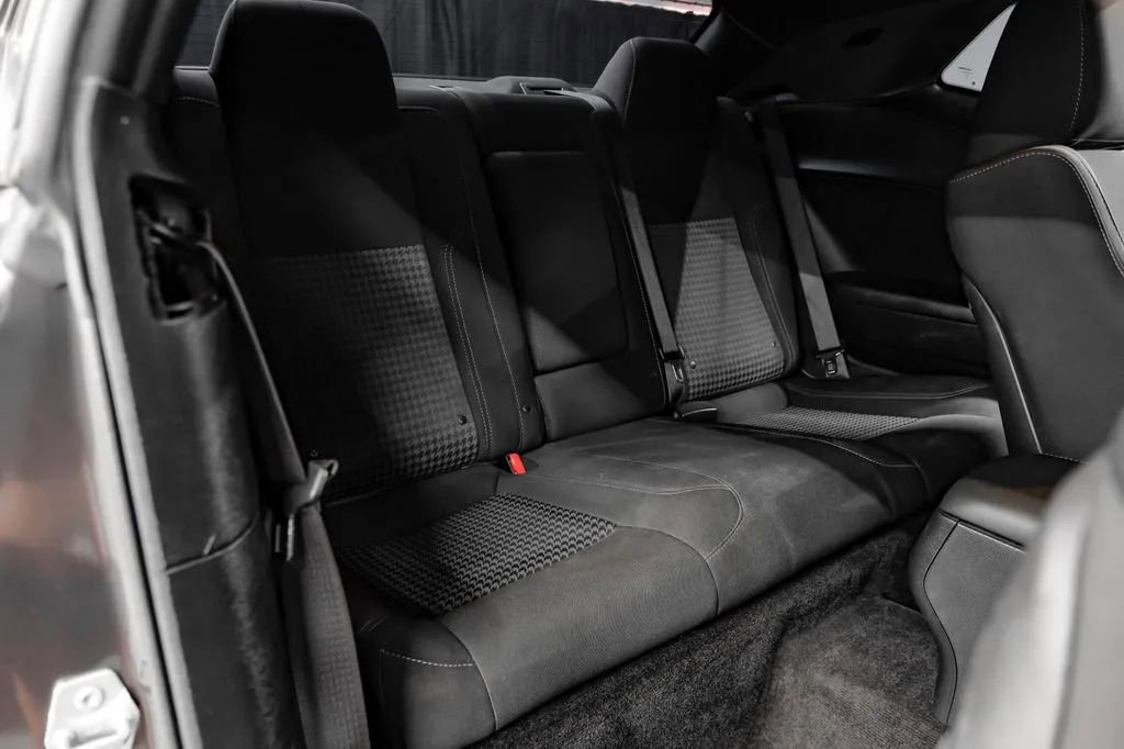 Used 2017 Dodge Challenger R/T RWD image 41