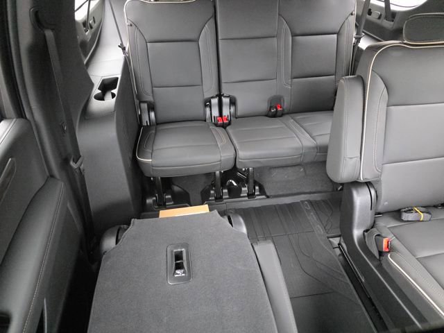 New 2026 Chevrolet Suburban Premier image 27