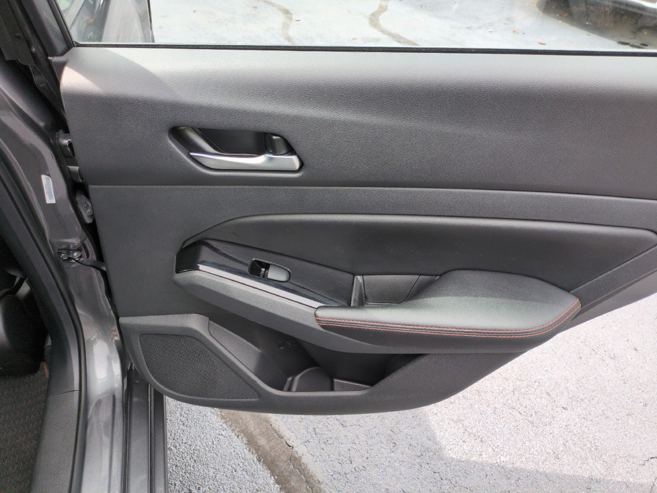 Used 2025 Nissan Altima 2.5 SR FWD image 25