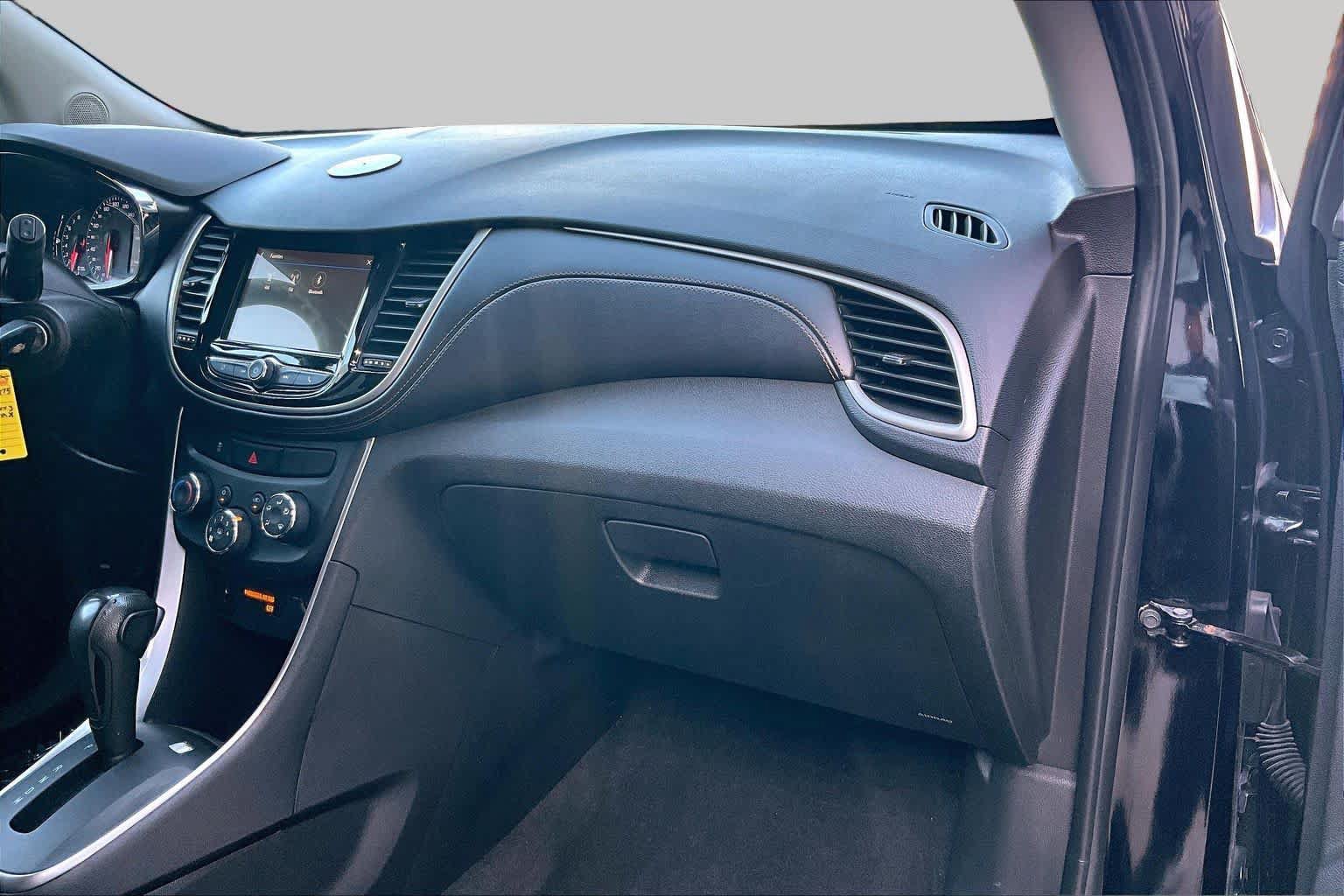 Used 2019 Chevrolet Trax LS w/ Tint and Cruise Package FWD image 17