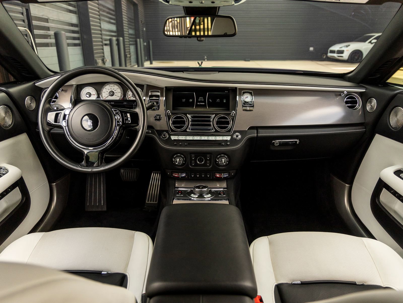 Used 2018 Rolls-Royce Wraith image 4