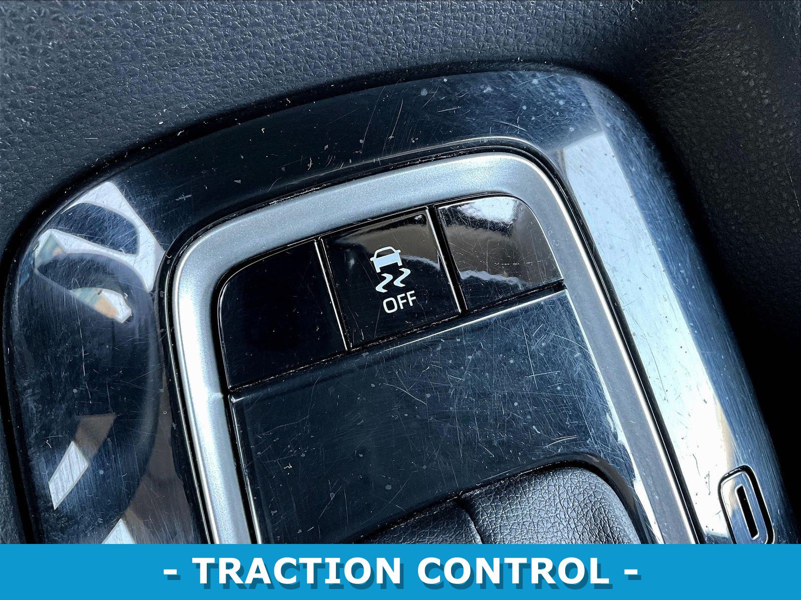 Used 2024 Toyota Corolla LE FWD image 15