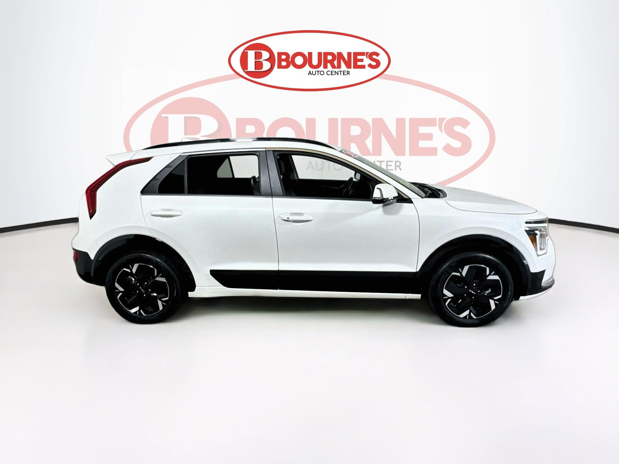 Used 2025 Kia Niro Wind w/ Wind Preserve Package FWD image 11