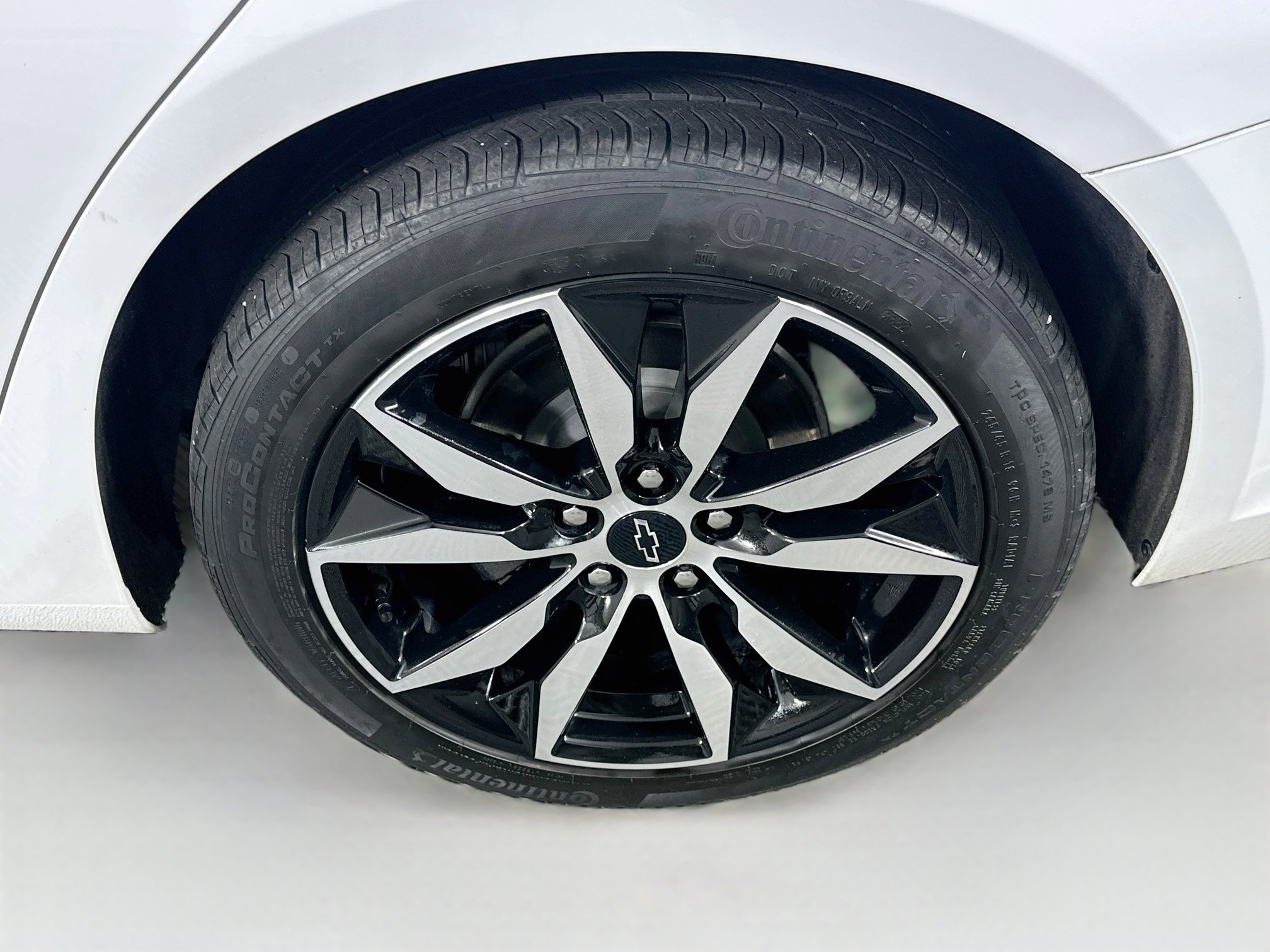 Used 2023 Chevrolet Malibu RS w/ LPO, Floor Liner Package FWD image 11