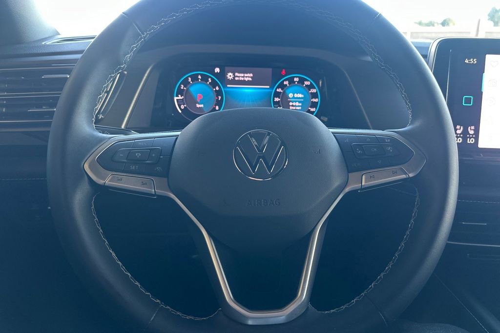 Used 2024 Volkswagen Atlas Cross Sport SE image 26