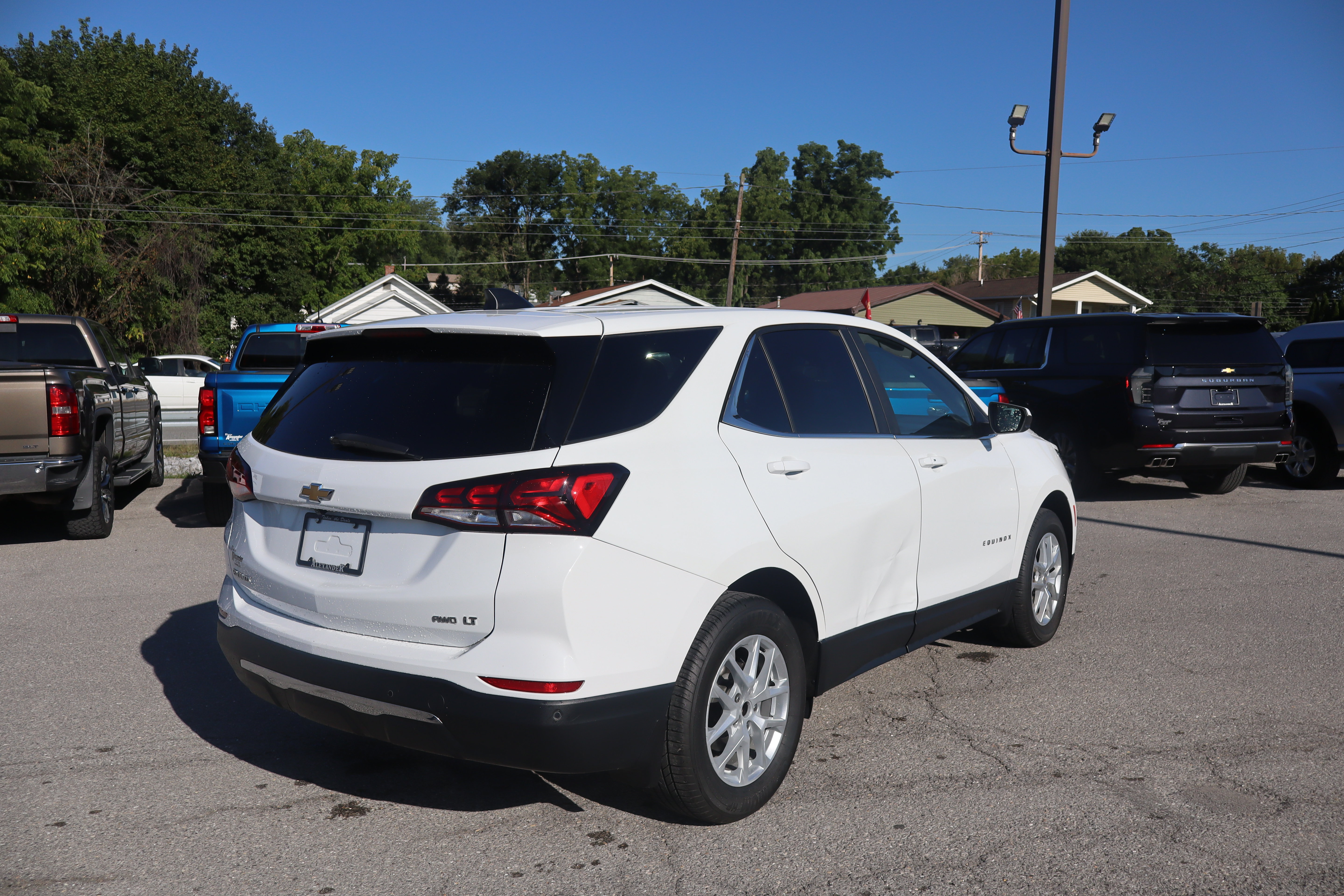 Used 2023 Chevrolet Equinox LT w/ LPO, Floor Liner Package AWD/4WD image 3