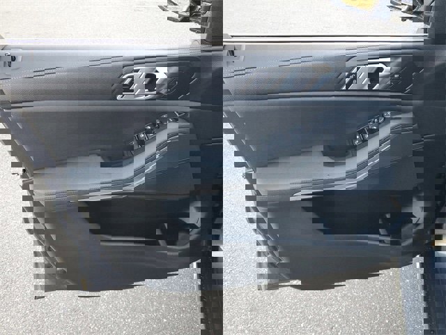 Used 2019 BMW X5 xDrive40i w/ Premium Package 2 image 16