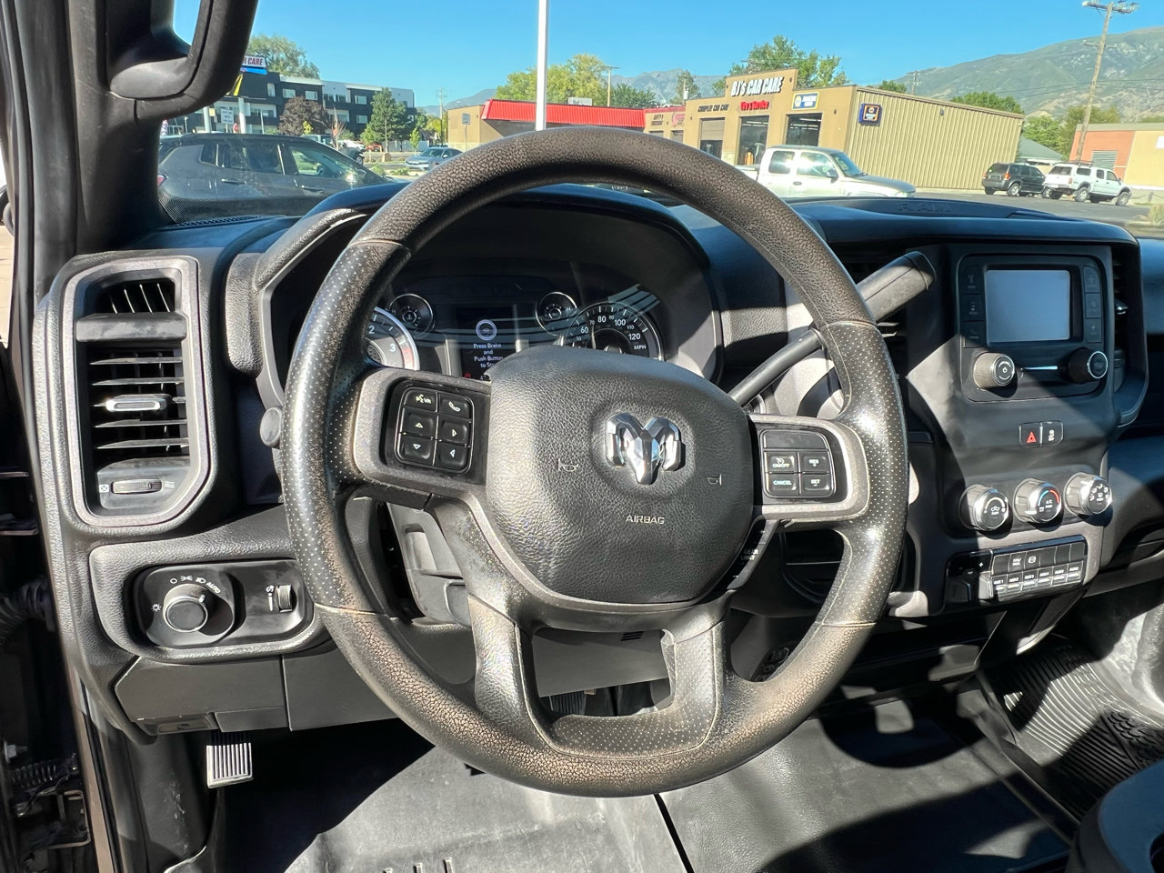 Used 2022 RAM 4500 Tradesman w/ Chrome Appearance Group image 22