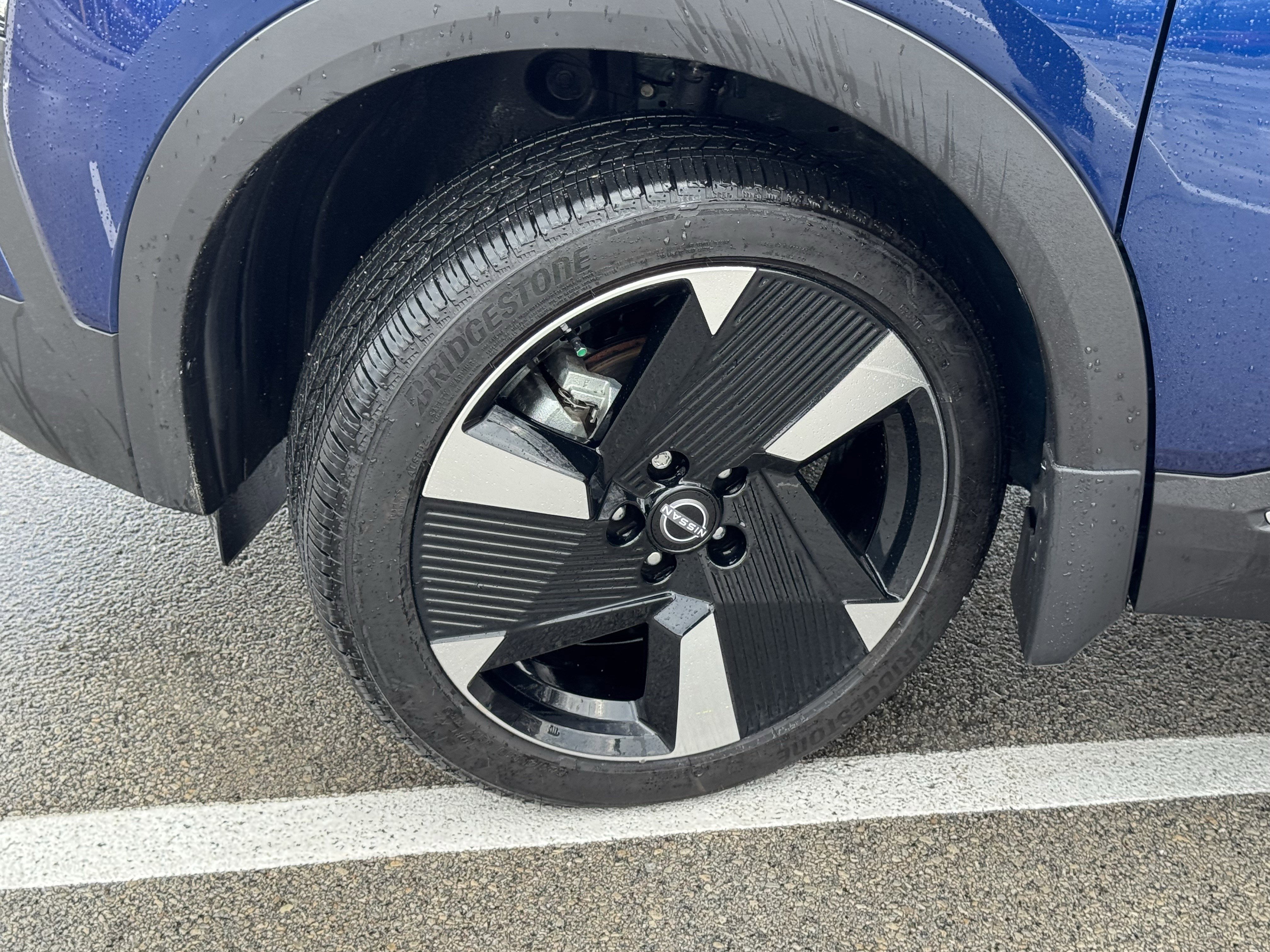 Certified 2025 Nissan Kicks SR w/ SR Premium Package image 38