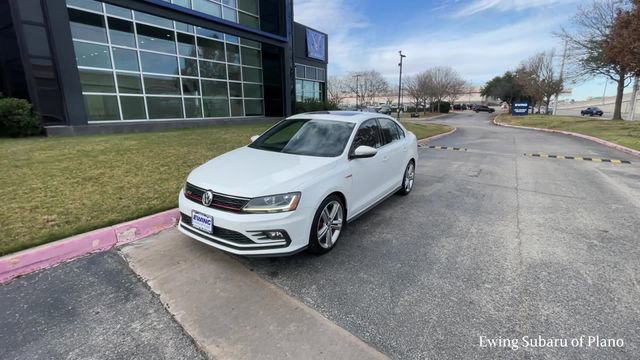 Used 2017 Volkswagen Jetta GLI image 3