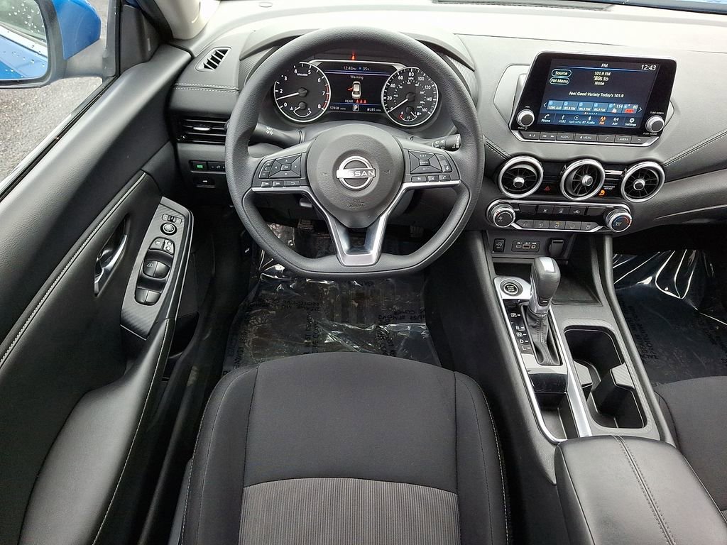 Used 2024 Nissan Sentra SV image 11
