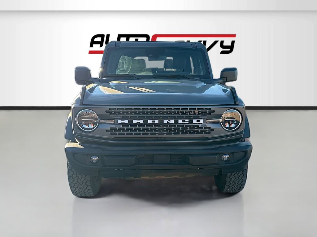 Used 2022 Ford Bronco Black Diamond image 2