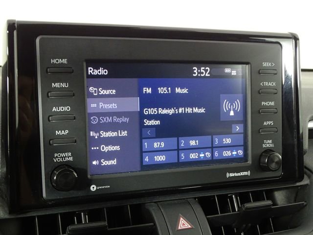 Used 2021 Toyota RAV4 LE image 29